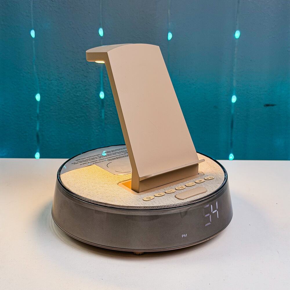 KUANGXIANG 6-in-1 Wireless Charging Station Lamp Clock Speaker New Open Box